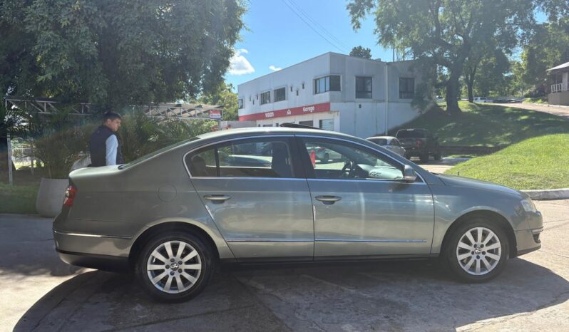 
								VOLKSWAGEN Passat 2.0 TDI completo									