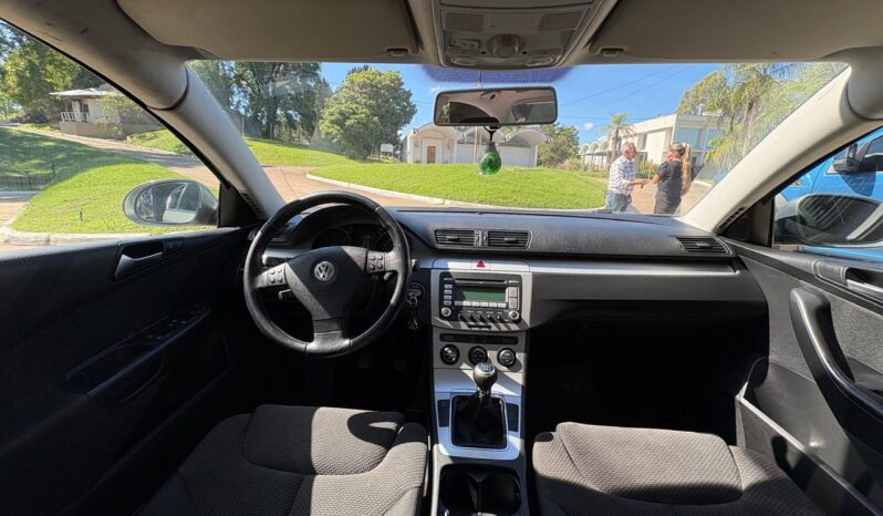 
								VOLKSWAGEN Passat 2.0 TDI completo									