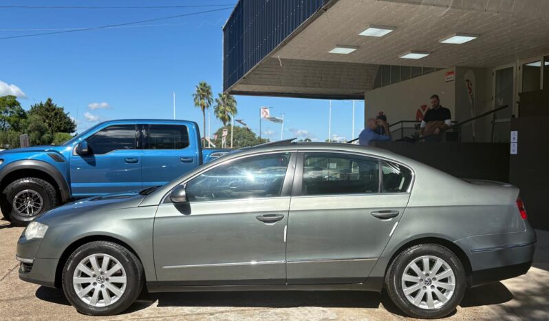 
								VOLKSWAGEN Passat 2.0 TDI completo									