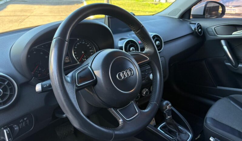 
								AUDI A1 1.4 TFSI Stronic completo									