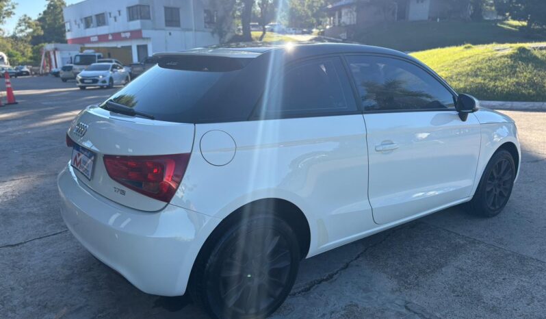 
								AUDI A1 1.4 TFSI Stronic completo									