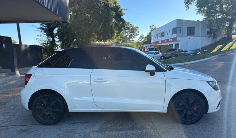 
								AUDI A1 1.4 TFSI Stronic completo									
