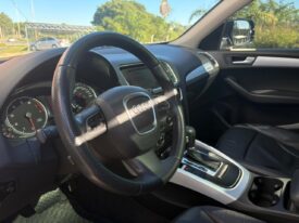 AUDI Q5 2.0T FSI QUATTRO