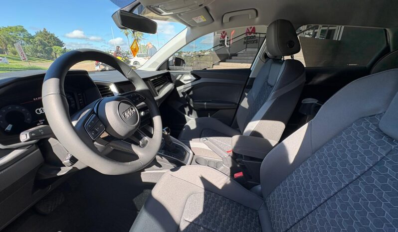 
								AUDI A1 30Tsi Sportback completo									