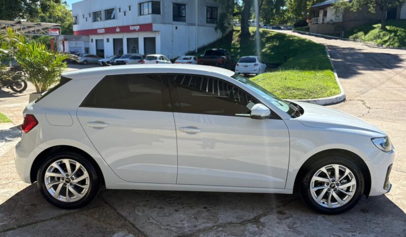 
								AUDI A1 30Tsi Sportback completo									