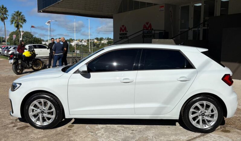 
								AUDI A1 30Tsi Sportback completo									