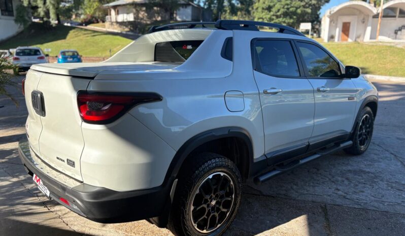 
								FIAT Toro Ultra 2.0 CD 4×4 AT completo									