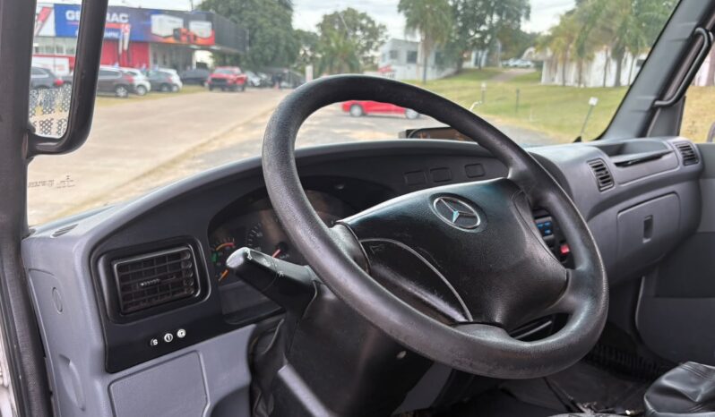 
								MERCEDES BENZ Accelo 915C completo									
