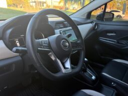 
										NISSAN Versa 1.6 Exclusive CVT completo									