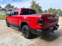 
										RAM 1500 5.7L V8 Rebel 4×4 completo									