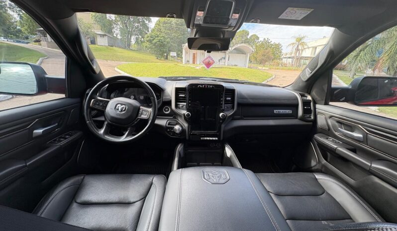 
								RAM 1500 5.7L V8 Rebel 4×4 completo									