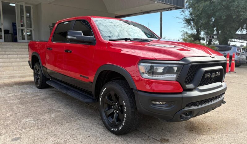 
								RAM 1500 5.7L V8 Rebel 4×4 completo									