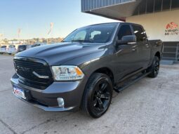 
										RAM 1500 SLT Laramie 5.7L AT 4×4 completo									