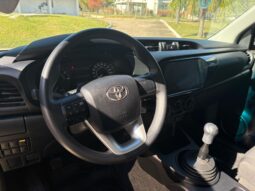 
										TOYOTA Hilux 4×2 DX 2.4 TDI MT CHASIS completo									