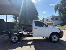 
										TOYOTA Hilux 4×2 DX 2.4 TDI MT CHASIS completo									