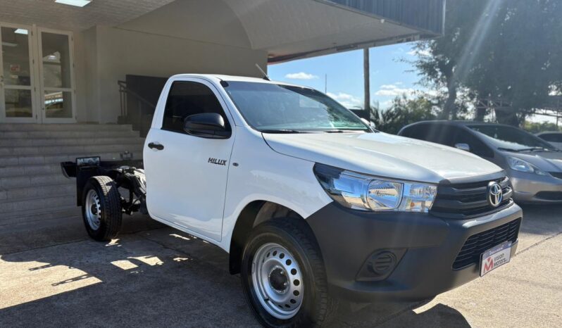 
								TOYOTA Hilux 4×2 DX 2.4 TDI MT CHASIS completo									
