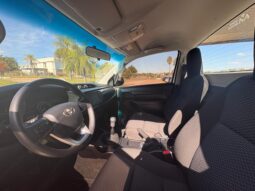 
										TOYOTA Hilux 4×2 DX 2.4 TDI MT CHASIS completo									