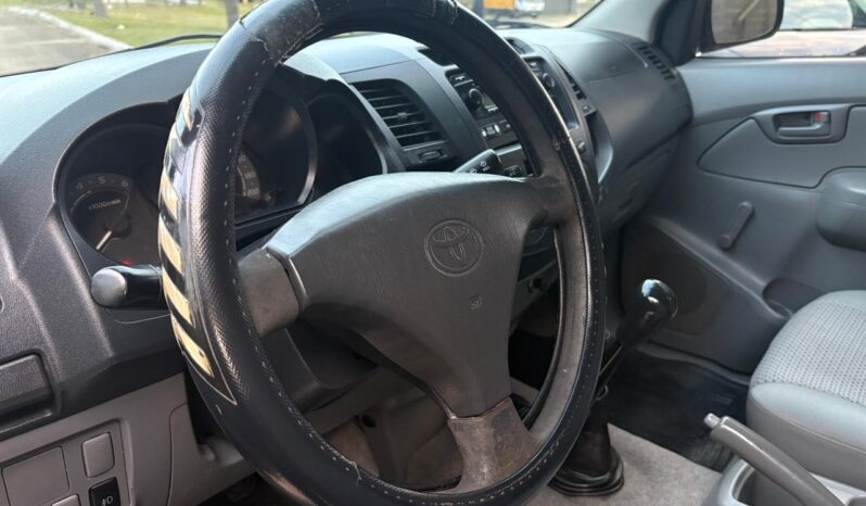 
								TOYOTA Hilux 4×4 Cabina Doble DX 2.5 TD completo									