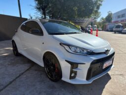
										TOYOTA YARIS GR completo									