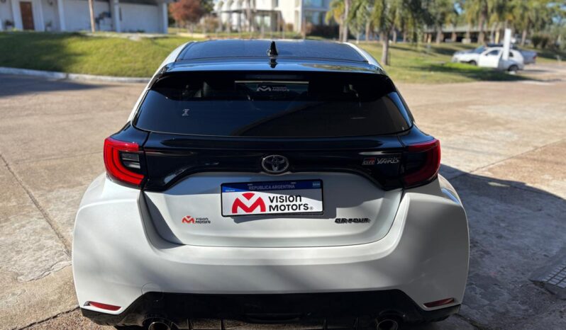 
								TOYOTA YARIS GR completo									