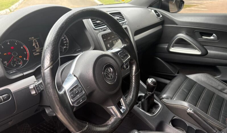 
								VOLKSWAGEN Scirocco 2.0 TSI completo									