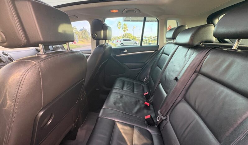 
								VOLKSWAGEN Tiguan 2.0 TSI 4MOTION completo									