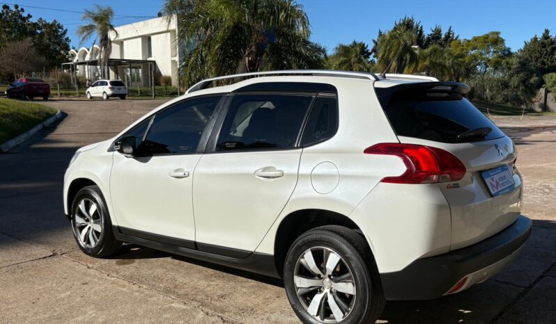 
								PEUGEOT 2008 Feline 1.6 Tiptronic completo									