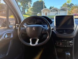 
										PEUGEOT 2008 Feline 1.6 Tiptronic completo									