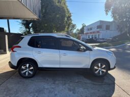 
										PEUGEOT 2008 Feline 1.6 Tiptronic completo									