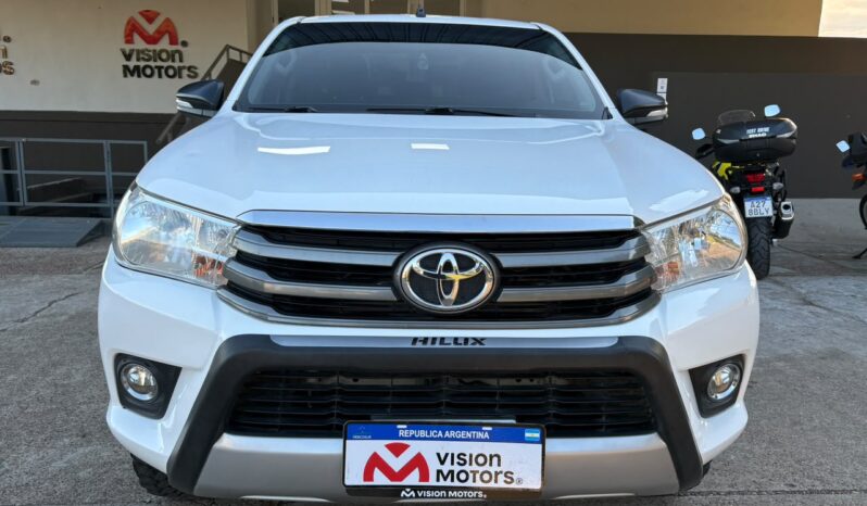 
								TOYOTA Hilux 4×2 SR 2.4 TDI MT completo									
