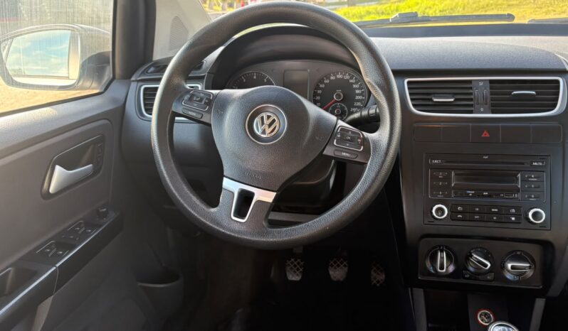 
								VOLKSWAGEN Suran 1.6 completo									