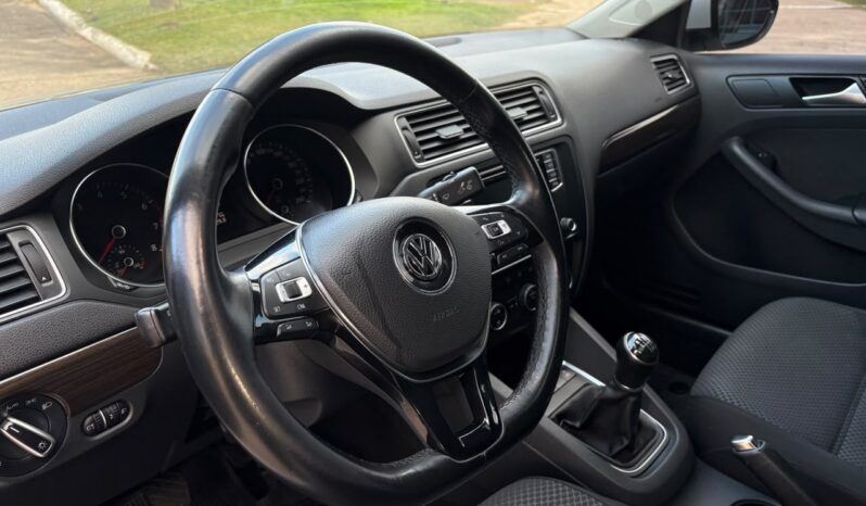 
								VOLKSWAGEN VENTO 1.4 TSI BM TECH completo									