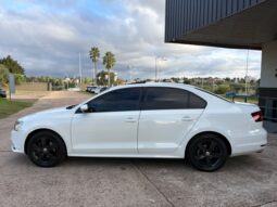 
										VOLKSWAGEN VENTO 1.4 TSI BM TECH completo									