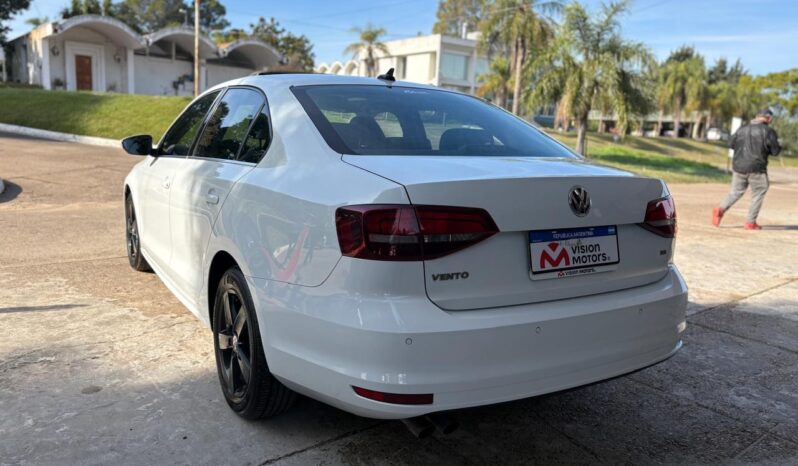 
								VOLKSWAGEN Vento 2.5 Luxury Dsg completo									