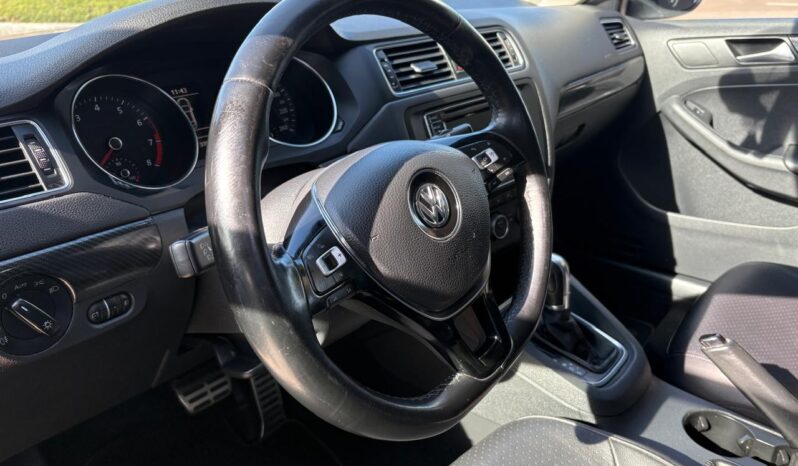 
								VOLKSWAGEN Vento 2.5 Luxury Dsg completo									