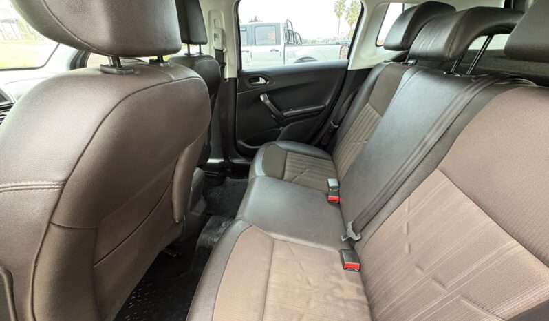 
								PEUGEOT 2008 FELINE 1.6 completo									