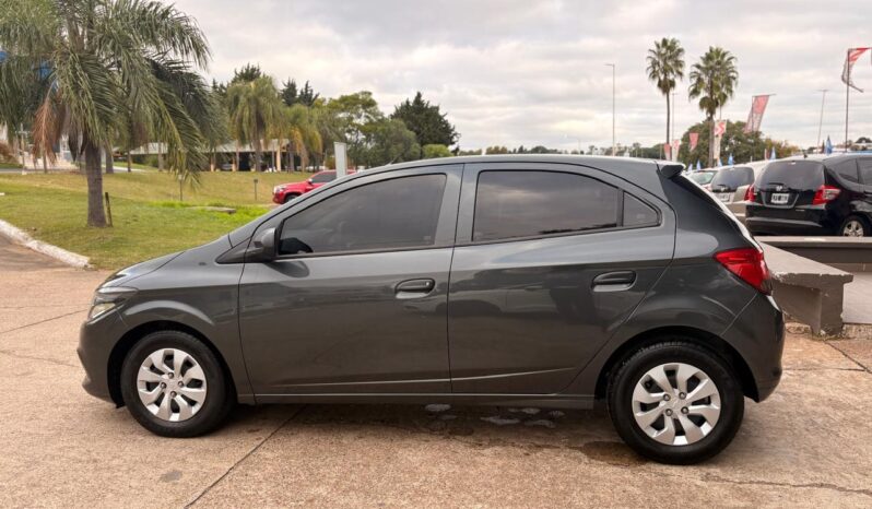 
								CHEVROLET ONIX JOY 5P 1.4 completo									