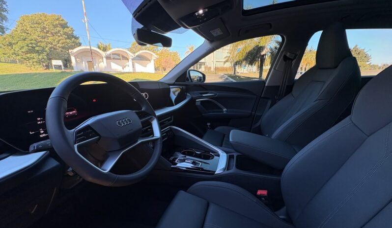 
								AUDI Q5 2.0 Advance 200HP ¡ 0 km ! 2026 completo									