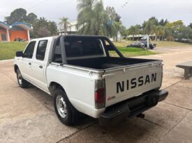 NISSAN Frontier 2.5 NP300 4×2