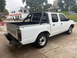 NISSAN Frontier 2.5 NP300 4×2