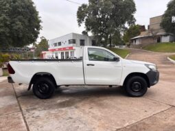 
										TOYOTA HILUX 4×2 DX 2.4 TDI MT CABINA SIMPLE completo									