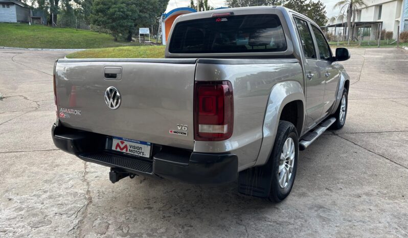 
								VOLKSWAGEN AMAROK V6 COMFORTLINE 4×4 AT completo									