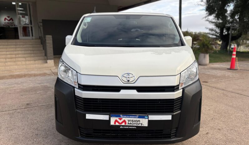 
								TOYOTA HIACE L1H1 2.8 TDI AT completo									