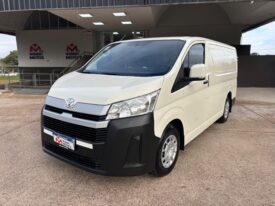 TOYOTA HIACE L1H1 2.8 TDI AT