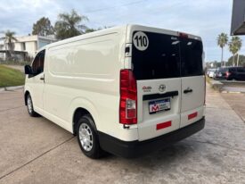 TOYOTA HIACE L1H1 2.8 TDI AT