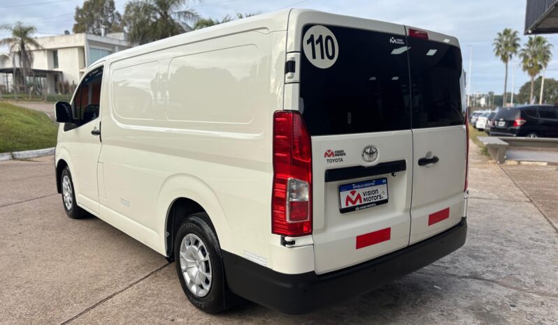 
								TOYOTA HIACE L1H1 2.8 TDI AT completo									