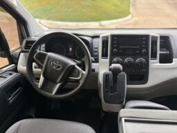 
										TOYOTA HIACE L1H1 2.8 TDI AT completo									